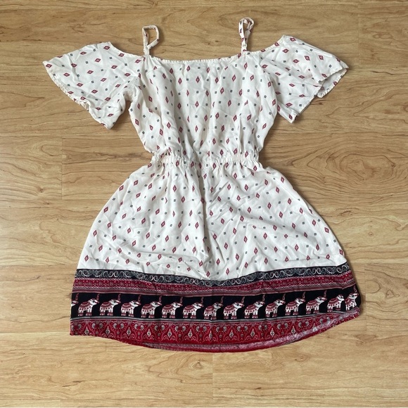 H & M Coachella Off-shoulder Spaghetti Strap Flowing Blouse Off white Elephants - Picture 4 of 4